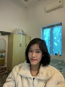 Snapshot of thithi8369 chatting on 02-02-25, 05:42 thithi8369 online show from 02-02-25, 05:42