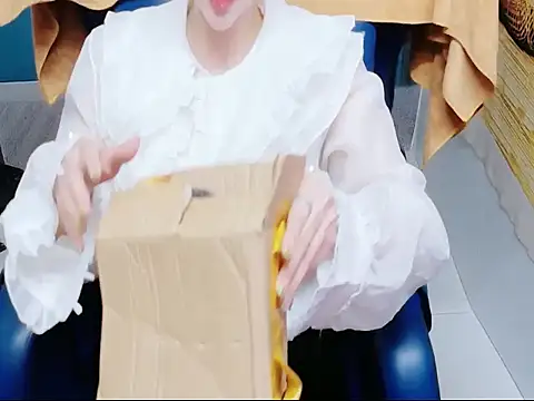 Cherry 6969 online show from 04-18-26, 01:48