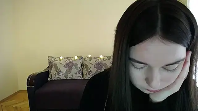 Pretty shy online show from 01-21-25, 11:56