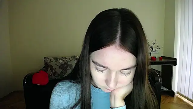 Pretty shy online show from 10-08-25, 08:12