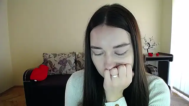 Pretty shy online show from 10-26-25, 09:37