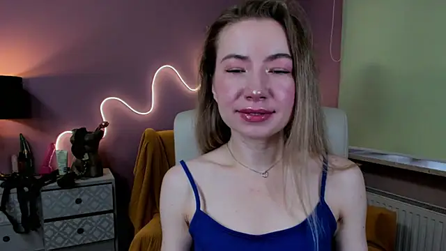 Mia Tasty online show from 09-24-25, 06:39