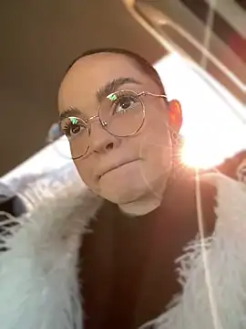 AnaWest online show from 02-06-25, 05:35