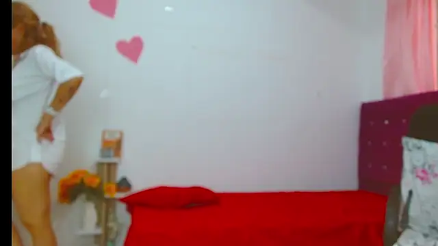chantalsemenova1 online show from 07-16-26, 04:46