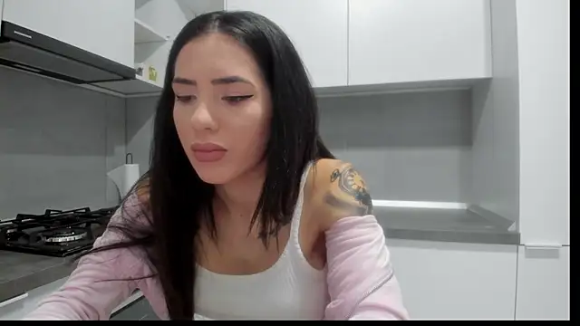 Emmapmg online show from 11-28-25, 09:56