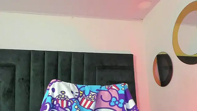 Snapshot of BonnieCute_ chatting on 03-02-25, 11:50 BonnieCute online show from 03-02-25, 11:50