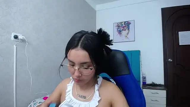 antonella sweetlittle online show from 01-17-25, 03:22