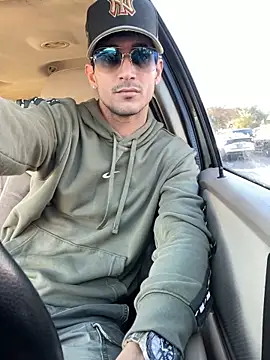 Snapshot of kevinyork chatting on 12-02-24, 08:55 kevinyork online show from 12-02-24, 08:55