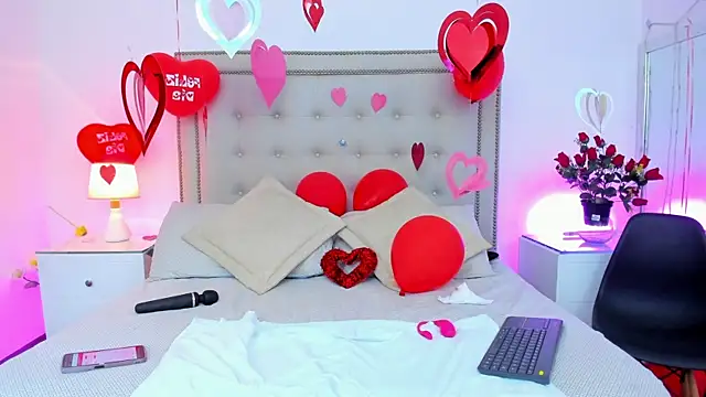 Snapshot of KattaGoez chatting on 02-12-26, 11:38 KattaGoez online show from 02-12-26, 11:38