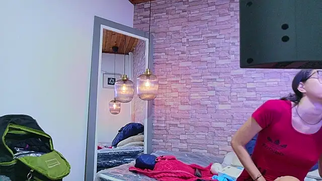 nextdoor fantasy1 online show from 04-15-26, 04:08