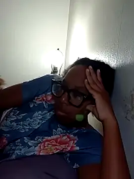 Snapshot of madamsensuale chatting on 12-03-25, 03:03 madamsensuale online show from 12-03-25, 03:03