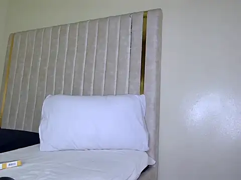 prety lily online show from 09-25-25, 04:16