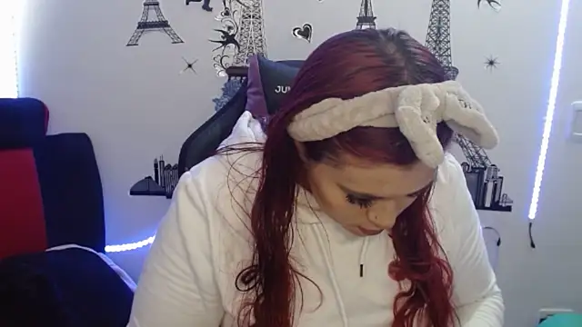 cata  gutierrez  online show from 02-12-25, 03:05