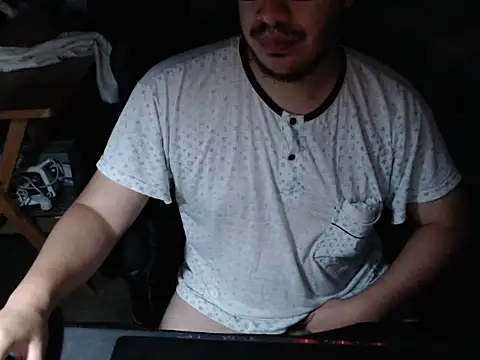 Snapshot of thealfawolf01 chatting on 10-28-25, 12:41 thealfawolf01 online show from 10-28-25, 12:41