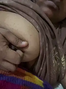 Snapshot of smile_pretty chatting on 12-12-24, 03:43 smile pretty online show from 12-12-24, 03:43