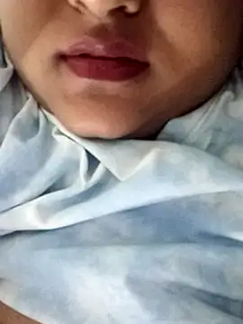 Snapshot of smile_pretty chatting on 12-18-24, 08:47 smile pretty online show from 12-18-24, 08:47