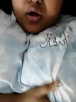 Snapshot of smile_pretty chatting on 12-19-24, 09:28 smile pretty online show from 12-19-24, 09:28