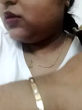 Snapshot of smile_pretty chatting on 01-03-25, 06:35 smile pretty online show from 01-03-25, 06:35