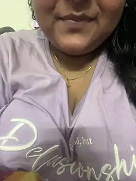 Snapshot of smile_pretty chatting on 01-16-25, 02:09 smile pretty online show from 01-16-25, 02:09