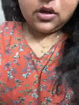 Snapshot of smile_pretty chatting on 02-14-25, 05:57 smile pretty online show from 02-14-25, 05:57