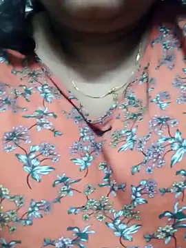 Snapshot of smile_pretty chatting on 02-17-25, 05:58 smile pretty online show from 02-17-25, 05:58