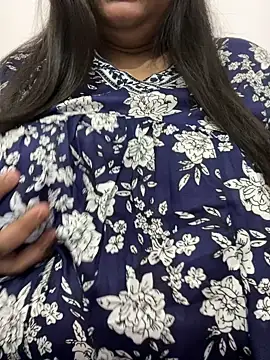 Snapshot of smile_pretty chatting on 09-13-25, 07:35 smile pretty online show from 09-13-25, 07:35