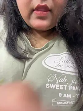 Snapshot of smile_pretty chatting on 02-04-26, 06:03 smile pretty online show from 02-04-26, 06:03