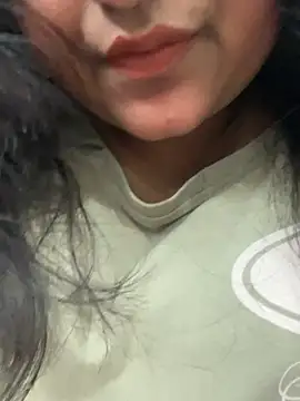 Snapshot of smile_pretty chatting on 02-12-26, 03:51 smile pretty online show from 02-12-26, 03:51