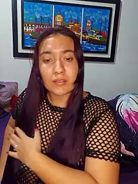 Snapshot of Blushing_Katy chatting on 12-19-25, 04:25 Blushing Katy online show from 12-19-25, 04:25