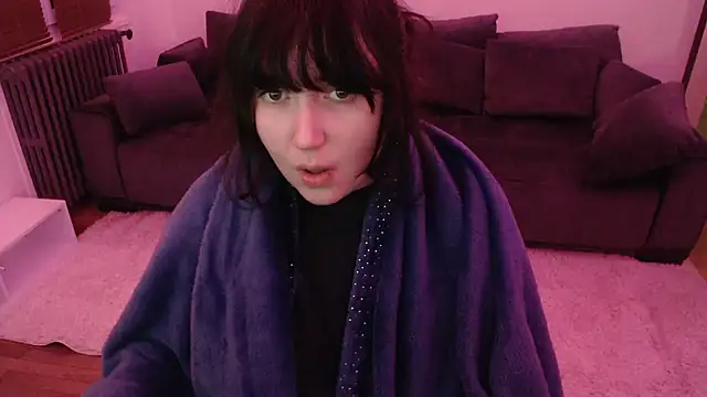 Lynylou online show from 01-12-25, 02:35