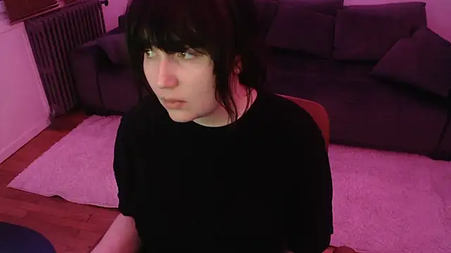 Lynylou online show from 01-13-25, 01:56