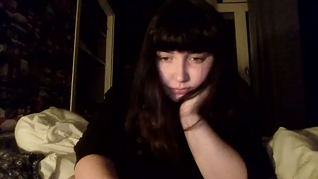 Lynylou online show from 09-14-25, 07:35