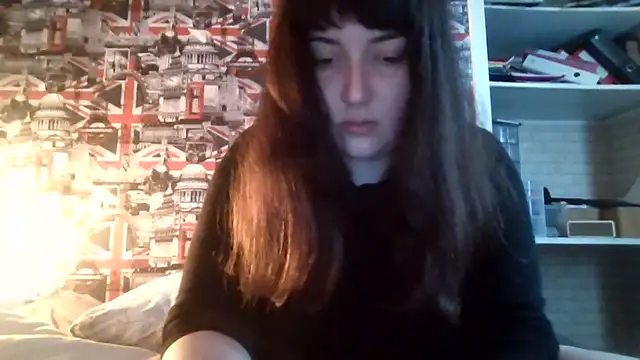 Lynylou online show from 10-22-25, 12:27