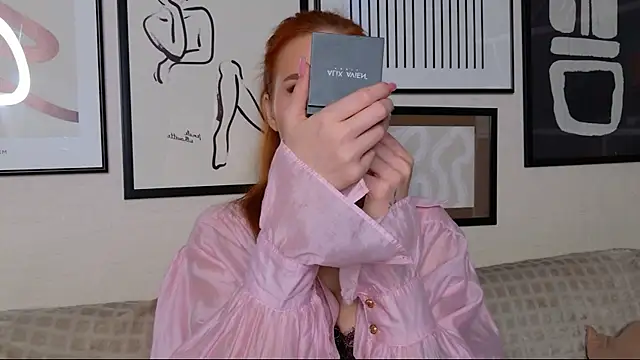 JudyWalkerr online show from 12-14-25, 10:09