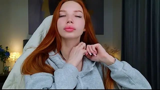 Snapshot of JudyWalkerr chatting on 12-21-25, 05:25 JudyWalkerr online show from 12-21-25, 05:25