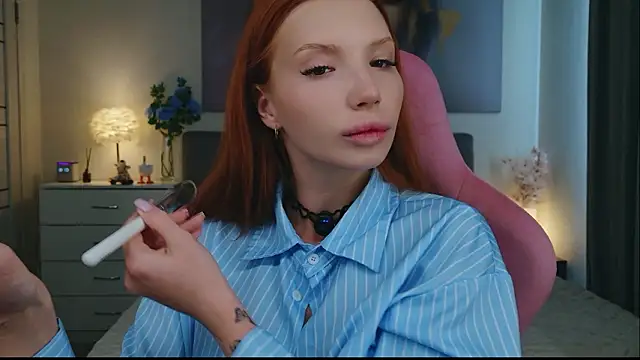 Snapshot of JudyWalkerr chatting on 02-28-26, 05:19 JudyWalkerr online show from 02-28-26, 05:19