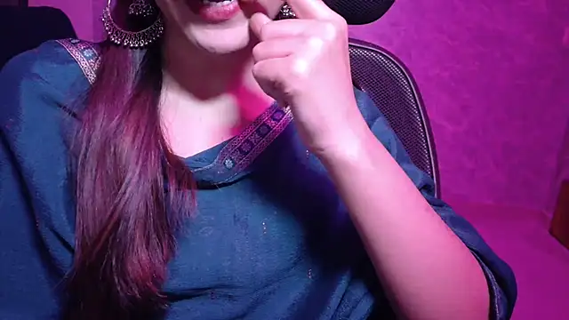 Snapshot of MidnightFlame chatting on 09-14-25, 07:51 MidnightFlame online show from 09-14-25, 07:51