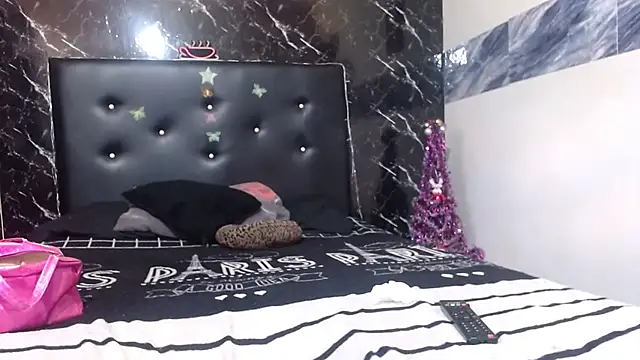 Snapshot of rati_airdinjb chatting on 12-13-24, 06:27 rati airdinjb online show from 12-13-24, 06:27