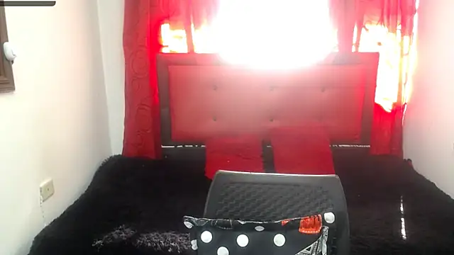 Snapshot of tatysmaturemilf chatting on 01-22-25, 08:38 tatysmaturemilf online show from 01-22-25, 08:38
