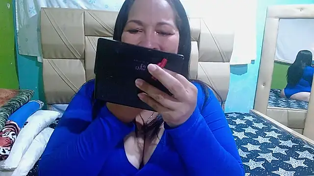 Snapshot of Stefanny_Taylor_ chatting on 10-25-25, 06:02 Stefanny Taylor online show from 10-25-25, 06:02