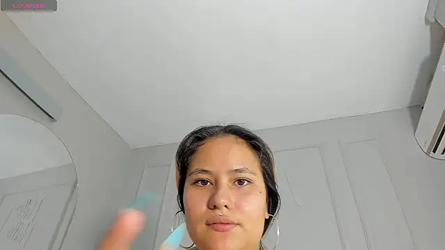 Maristxxr online show from 10-15-25, 07:36