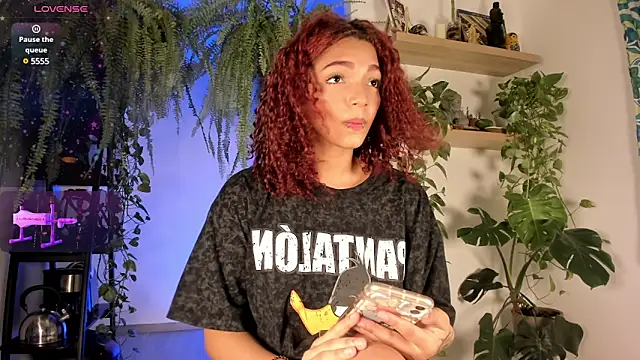 Snapshot of katrinaa_ricci chatting on 12-11-24, 03:02 katrinaa ricci online show from 12-11-24, 03:02