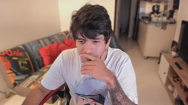 Snapshot of justin_stark7 chatting on 10-30-25, 10:43 justin stark7 online show from 10-30-25, 10:43