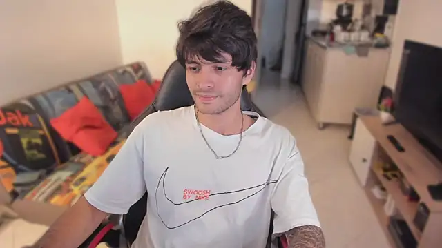 Snapshot of justin_stark7 chatting on 10-31-25, 09:27 justin stark7 online show from 10-31-25, 09:27