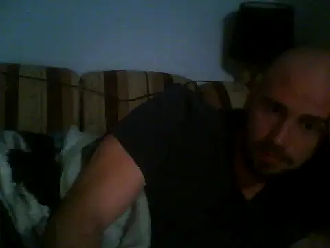 Snapshot of Rejtelmesest chatting on 02-15-26, 08:49 Rejtelmesest online show from 02-15-26, 08:49