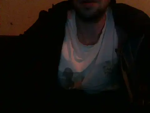 Snapshot of Rejtelmesest chatting on 04-29-26, 07:31 Rejtelmesest online show from 04-29-26, 07:31