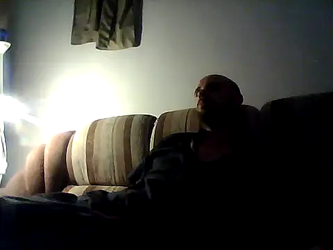 Snapshot of Rejtelmesest chatting on 06-19-26, 10:24 Rejtelmesest online show from 06-19-26, 10:24