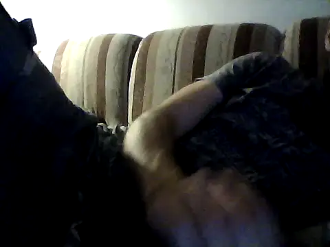 Snapshot of Rejtelmesest chatting on 06-20-26, 07:05 Rejtelmesest online show from 06-20-26, 07:05
