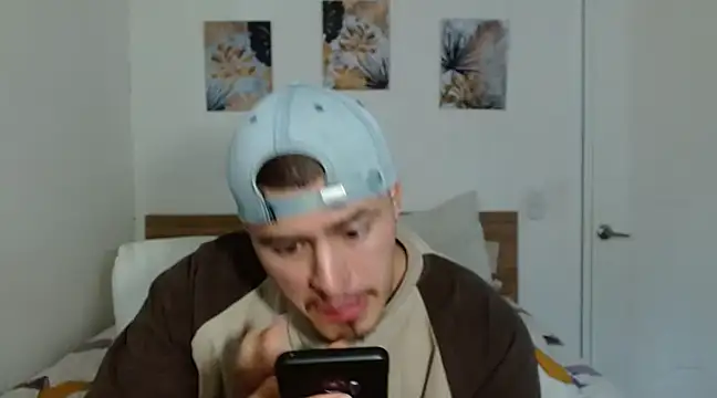 Snapshot of Baltazar_Dupont chatting on 01-08-25, 02:46 Baltazar Dupont online show from 01-08-25, 02:46