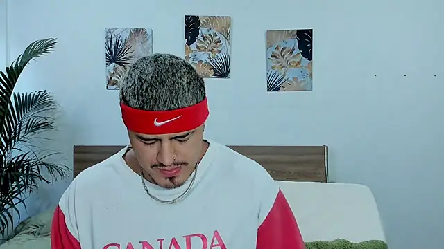 Snapshot of Baltazar_Dupont chatting on 03-20-25, 11:27 Baltazar Dupont online show from 03-20-25, 11:27